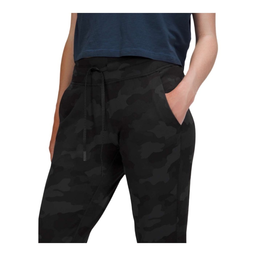 Lululemon Ready to Rulu Camo Jogger Size 6